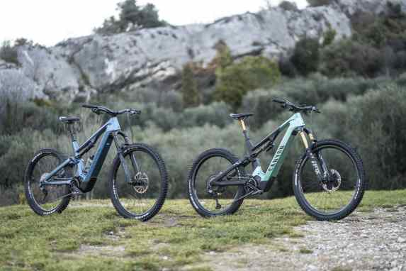 Canyon Spectral:ON CF7 und CFR im EMTB Test Duell