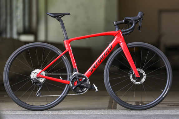 Das Specialized Roubaix SL8 Sport