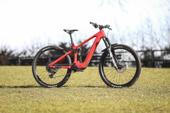 Günstige E-MTBs mit DJI Avinox