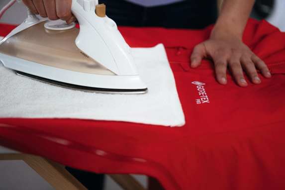 Pflege-Tipps für Regenjacke & Co.