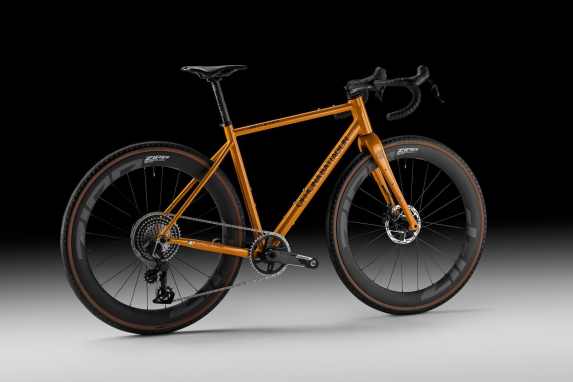 Officina Battaglin Matera mit traditionellem Chrom-Lack