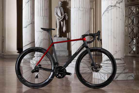 Colnago C72 with luxury edition for 22,000 euros