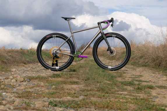 Titan-Gravelbike mit zwei Gesichtern