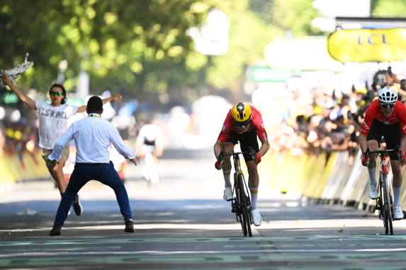 Die besten Szenen der 11. Etappe der Tour de France 2025