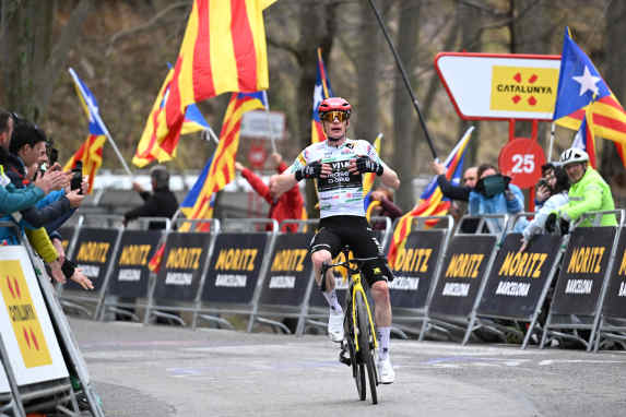 Vingegaard dominiert am Berg auch mit halber Kraft