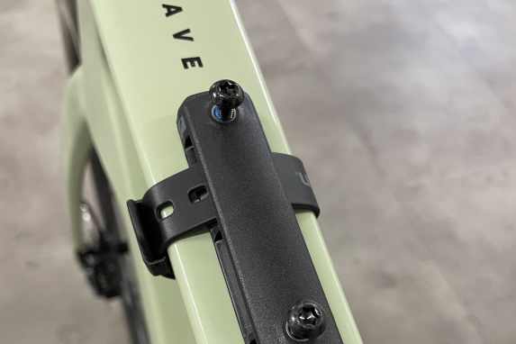 Überall-Flaschenhalter von Tailfin