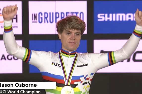 McCarthy und Osborne gewinnen UCI Cycling eSports WM