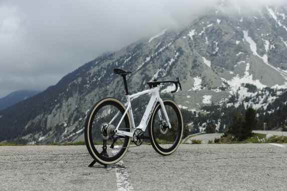 Megamo Upon 2027 - Vélo de course Avinox Wumms
