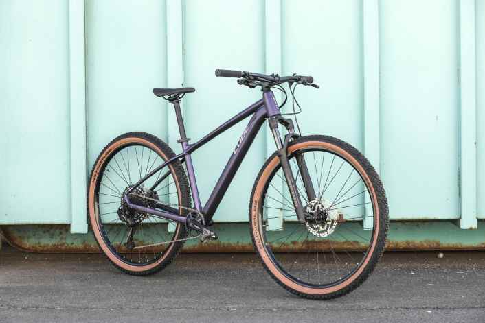 Einsteiger-Hardtail für 899 Euro