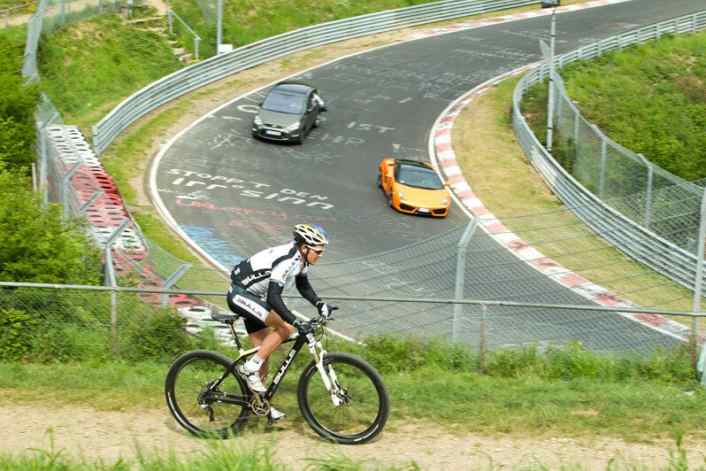 Trail an der Nürburgring-Nordschleife