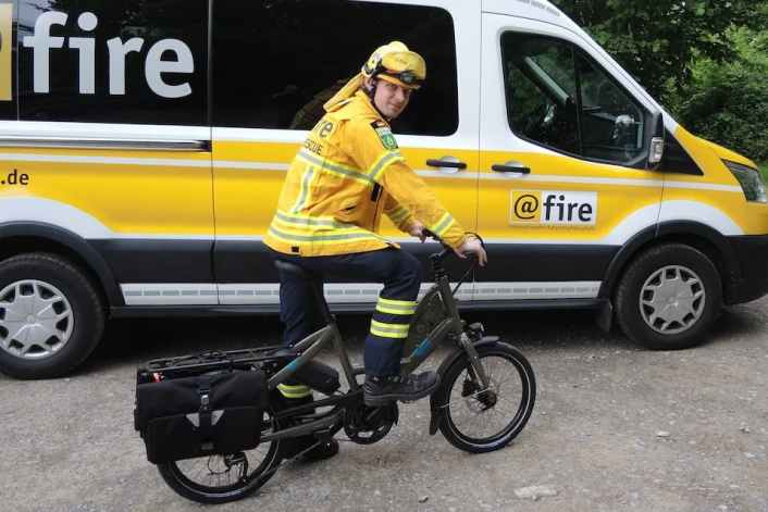 Tern spendet Quick Haul E-Cargobikes an Katastrophenschutz-Organisation