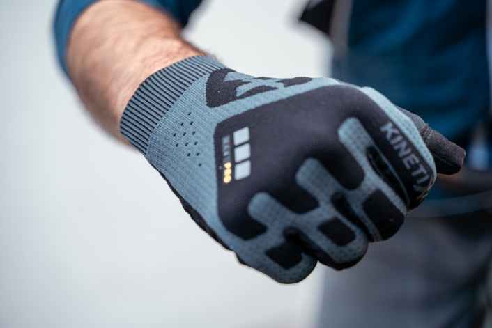 Komfortable Trail-Gloves mit Strick-Gewebe