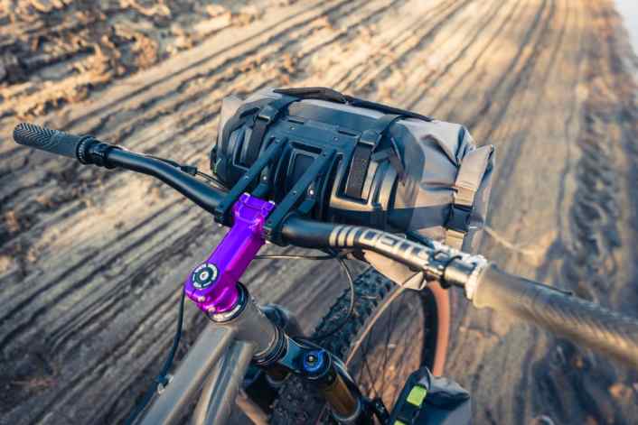 The end of wobbly handlebar bags