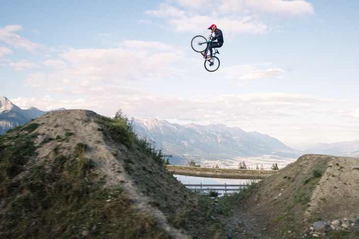 Gravel? Gabriel Wibmer sah ein Downhill-Bike