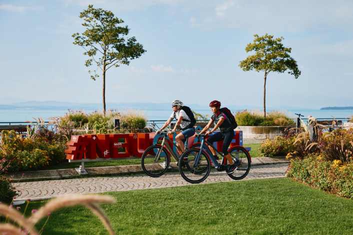 Pleasure tours through Switzerland by e-bike & trekking bike