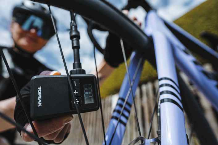 7 mini-compressors for quickly inflating tyres