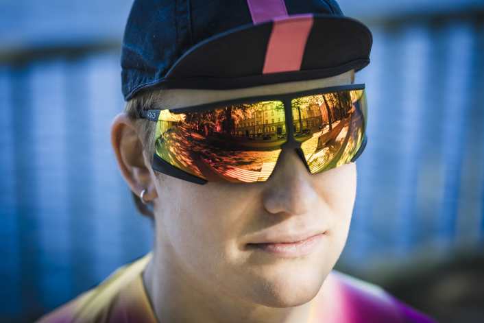 Glasses with spoilers