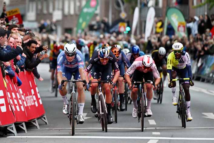Philipsen deklassiert Sprintkonkurrenz
