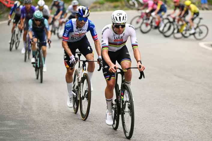 Pogacar bat Lipowitz au sprint et prend la jaune