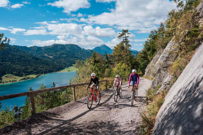 24 itinéraires sur 1 800 kilomètres de chemins de gravier