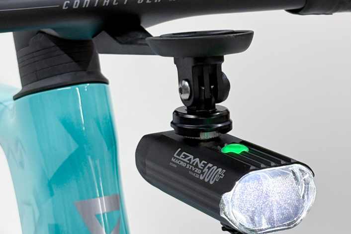 Bright light for the aero cockpit
