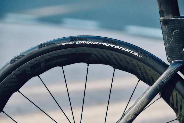 Conti setzt auf breite Reifen