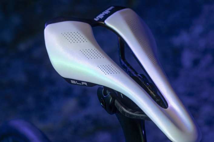 Selle Italia bringt SLR-Sättel plus Lenkerband in Opal White