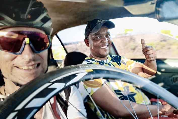 Staunend um die Welt