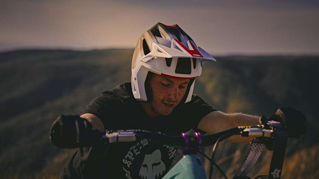 Fullface-Schutz trifft luftigen Uphill-Flow