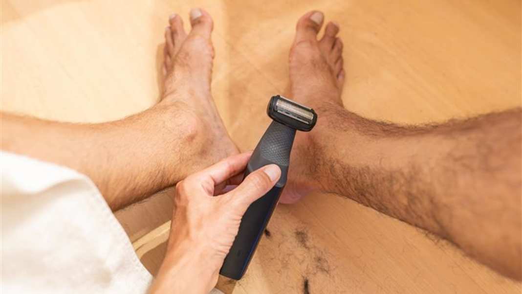 Männer im Frauenknast, aber ich muss mir die Beine rasieren?!?