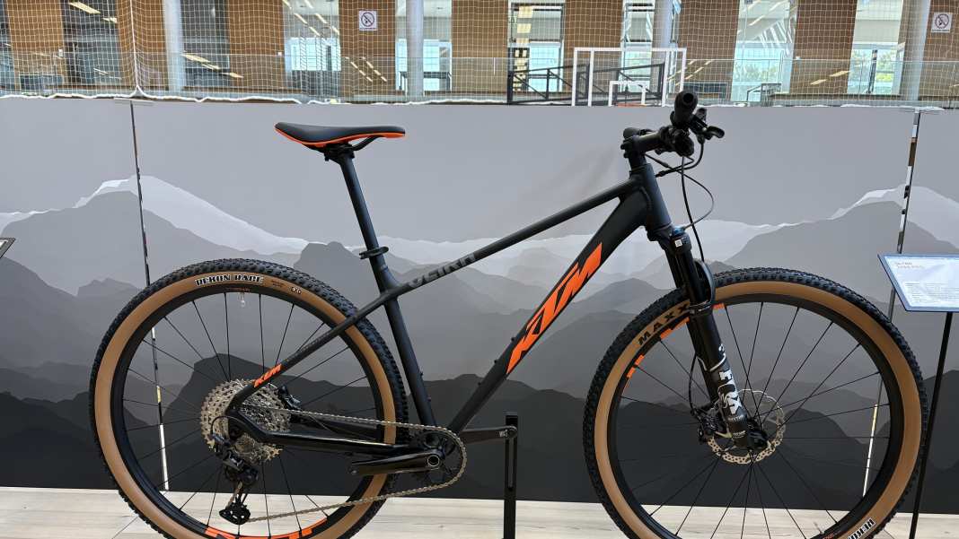 Alu-Hardtail mit guter Ausstattung