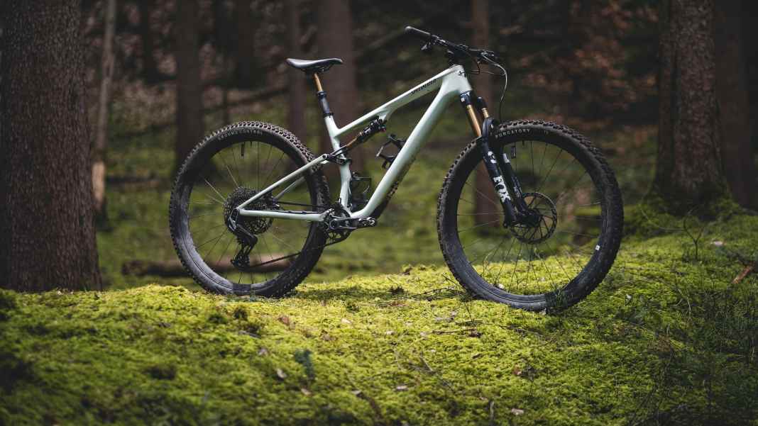 20 Trailbikes an der Waage