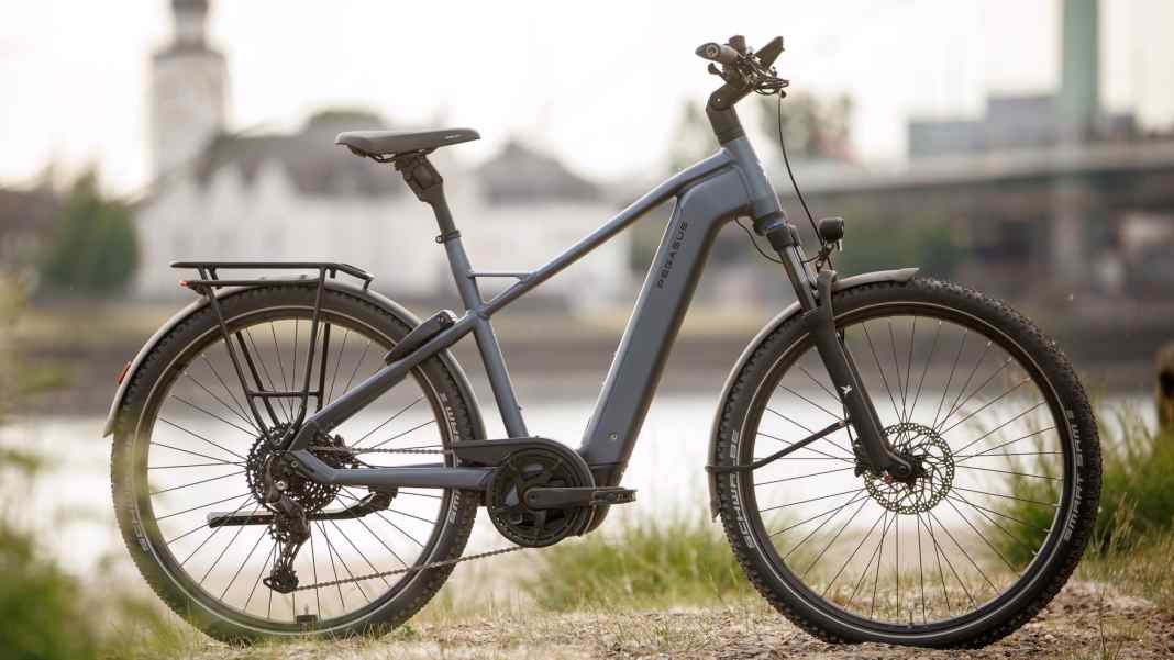 Komfort für Offroad-Abenteuer mit diesem SUV-E-Bike