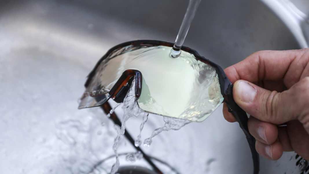 How to keep your glasses scratch-free!