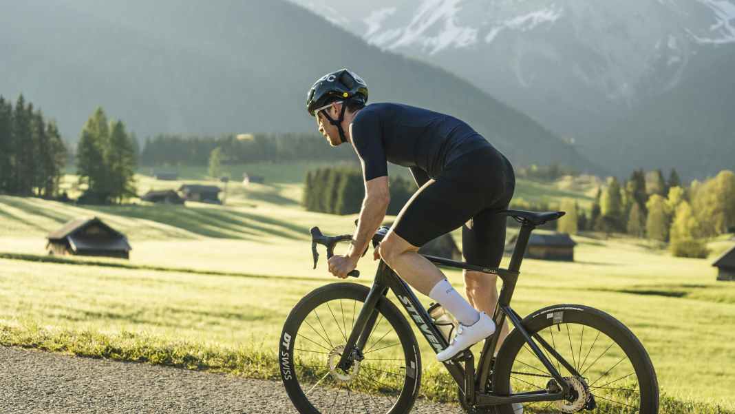 How to find the ideal saddle for road and gravel bikes