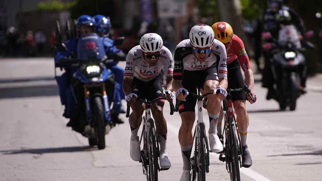Narvaez holt Giro-Etappe - Schreckmoment für Vingegaard