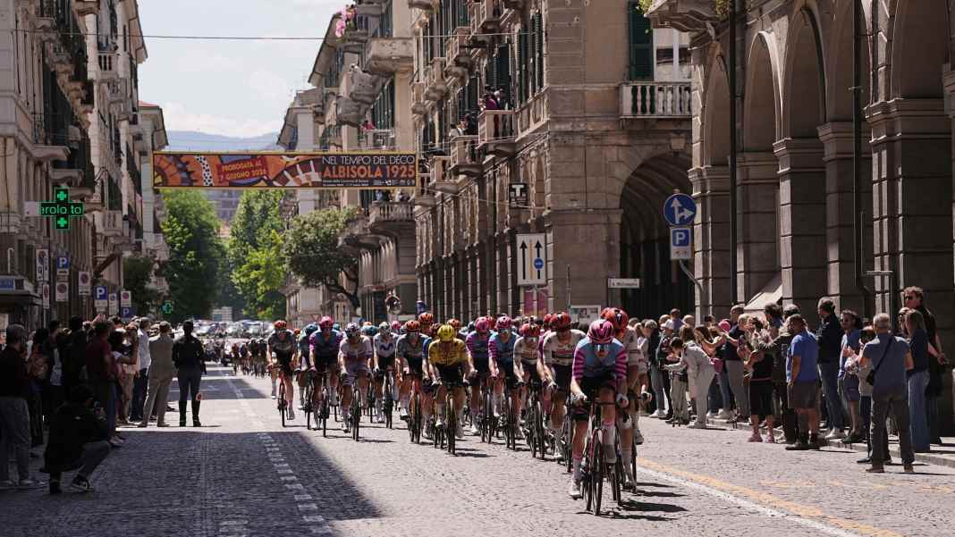 Belgier Segaert siegt auf zwölfter Giro-Etappe