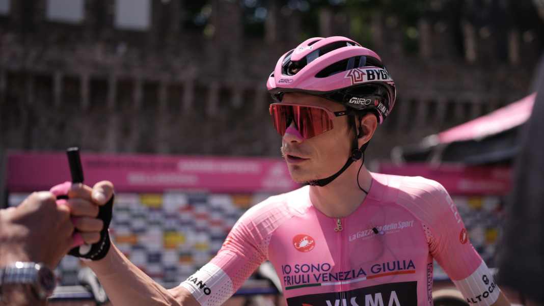 Vingegaard baut Giro-Führung aus