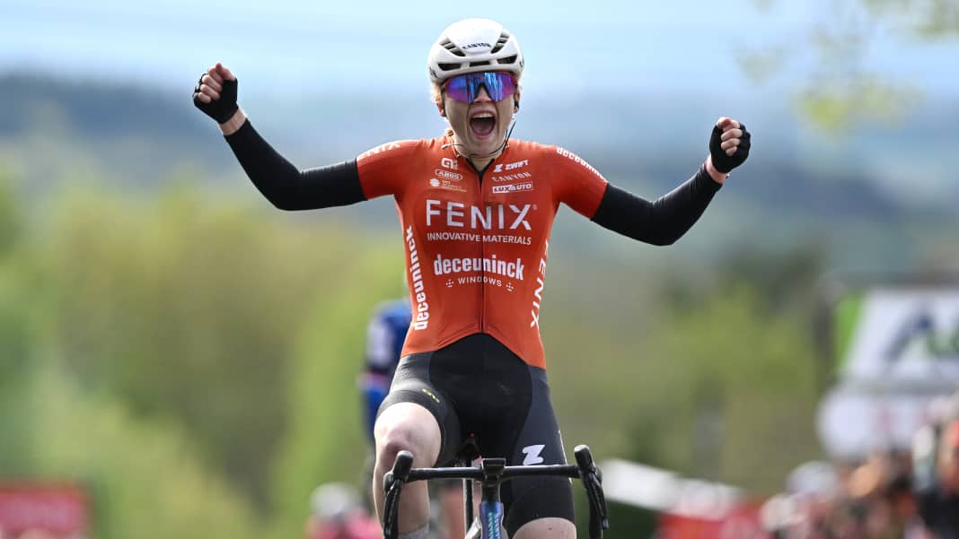 Pieterse, Ferrand-Prévot & Vollering battle for victory