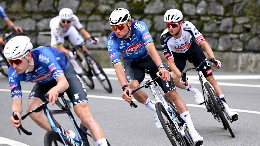 Und alle machen mit – ein Kommentar