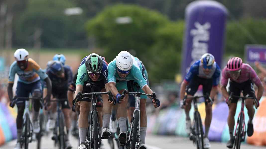 Philipsen holt im Foto-Finish zweiten Etappensieg