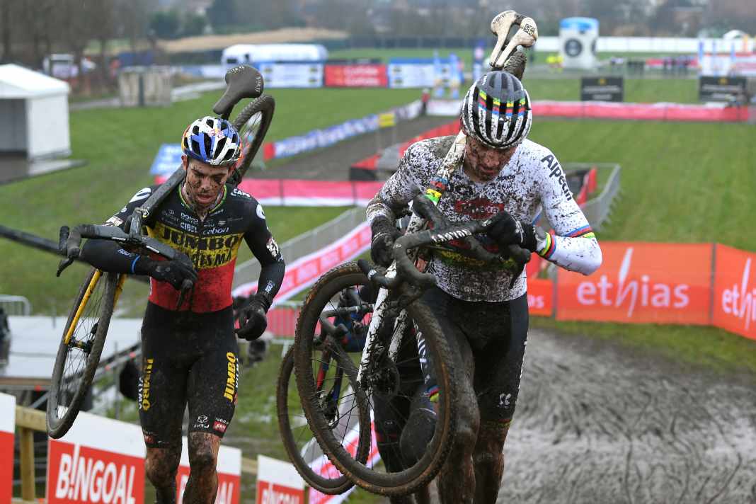 Van Aert vs. van der Poel: Schlammschlacht der Ausnahmefahrer