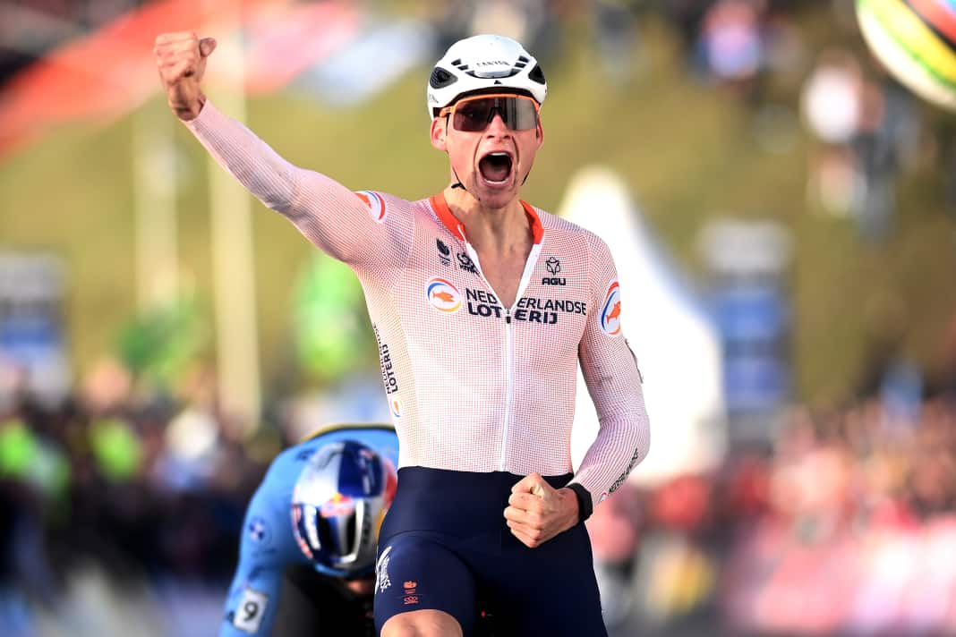 Van der Poel bezwingt van Aert im Duell der Giganten