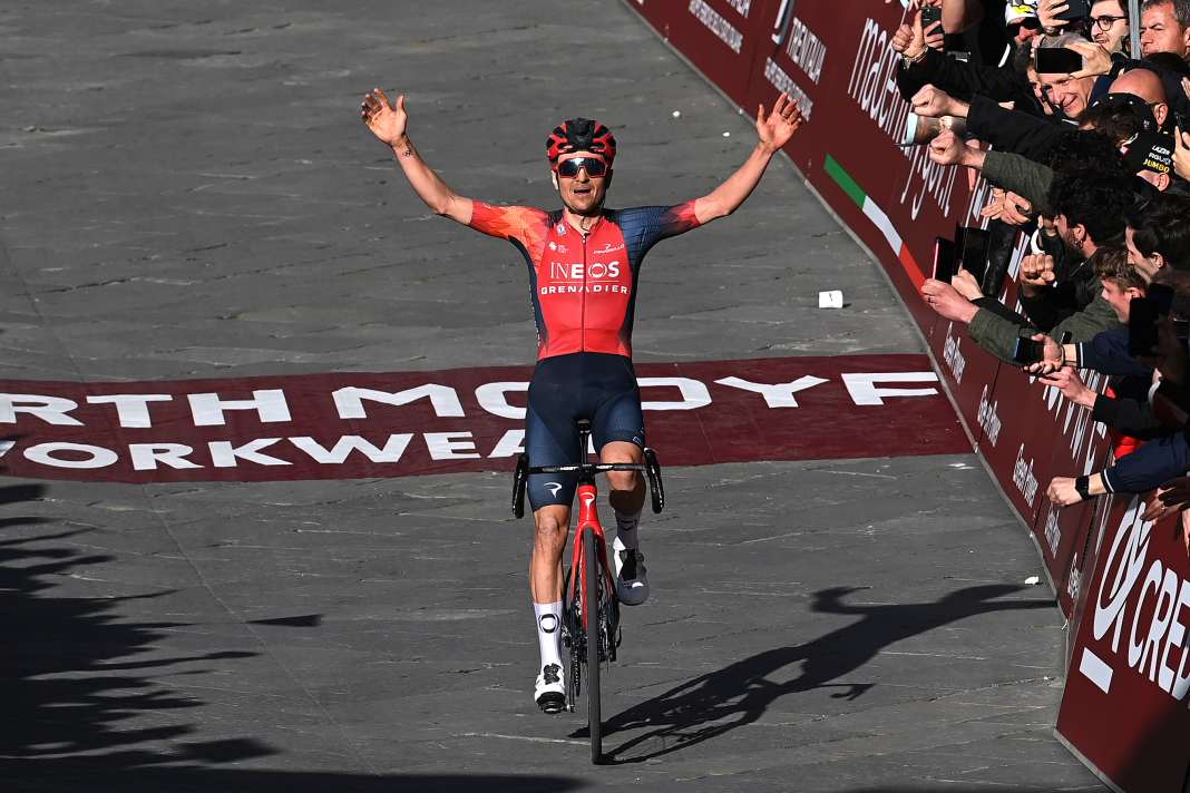 Pidcock triumphiert bei Strade Bianche