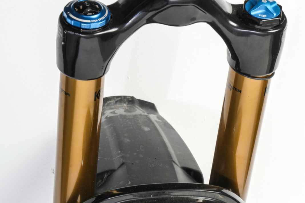Is the Fox 38 Factory the benchmark in the enduro segment?