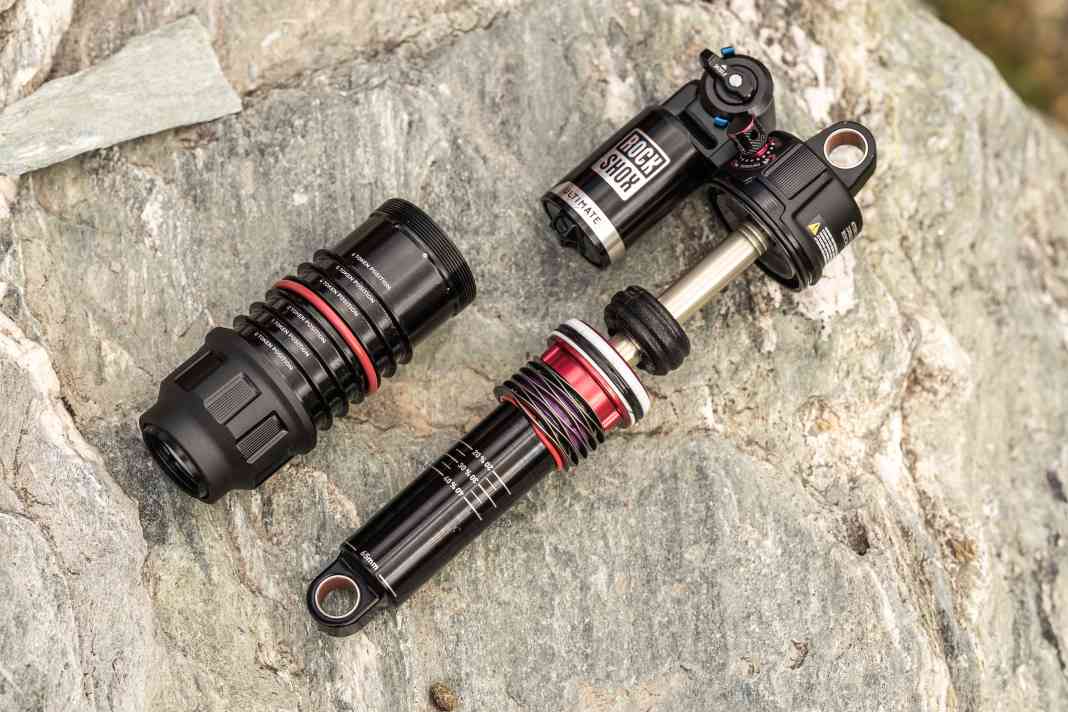 Der RockShox Super Deluxe Hinterbau-Dämpfer