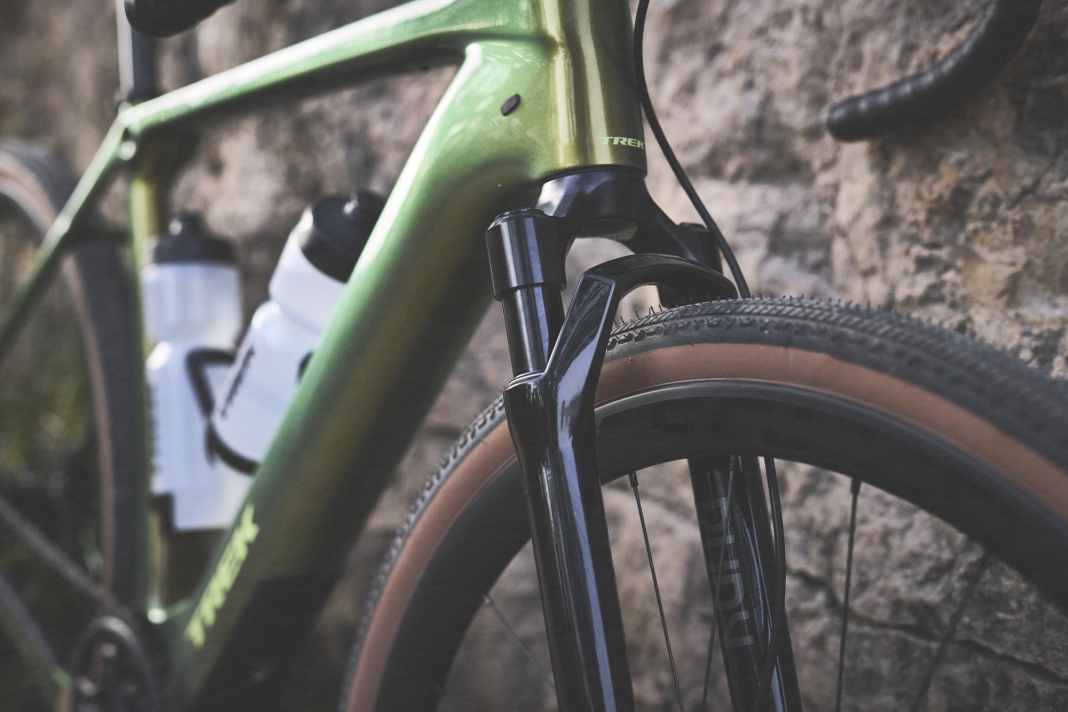 Trek präsentiert erstes E-Gravelbike
