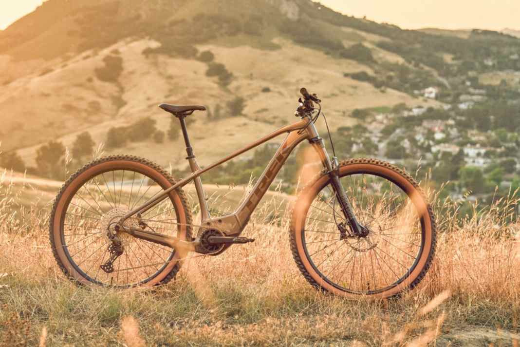 Günstiges E-MTB Hardtail mit Mini-Akku
