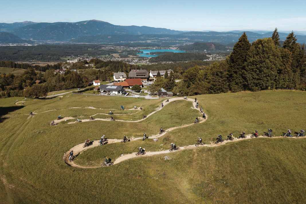 Chilliges Trail-Camper-Treffen am Faaker See - die besten Bilder