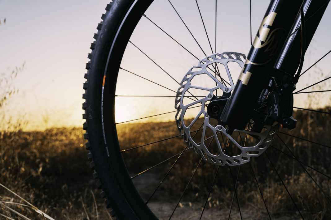 Shimano zeigt 2,2-mm-Bremsscheiben
